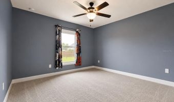 226 LAKE VISTA Dr, Auburndale, FL 33823