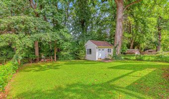 400 CALVIN Ln, Rockville, MD 20851