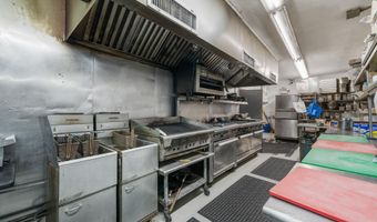 31 COTTAGE St, Bayonne, NJ 07002