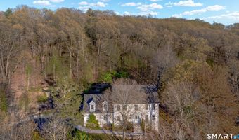 110 Oakwood Cir, Bristol, CT 06010
