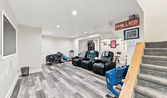 6 SHADOW Ln, Bear, DE 19701