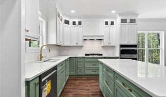 2206 N Asheboro School Rd, Asheboro, NC 27205