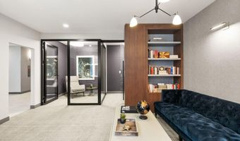 625 SLATERS Ln 401, Alexandria, VA 22314