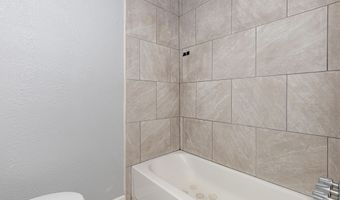 3419 Hospital Rd 6, Pascagoula, MS 39581