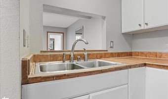 10521 Boysen Berry Pl, Anchorage, AK 99515