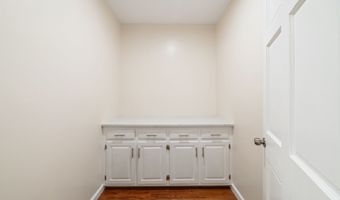 6 El Toro Dr, Bristol, CT 06010