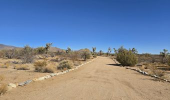 19688 S Diamondback Rd, Yucca, AZ 86438