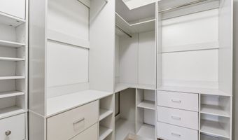 43686 PHELPS Ter, Ashburn, VA 20147