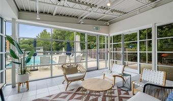 1380 Stirling Cir NW 26, Atlanta, GA 30318