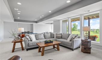 4313 Lakeview Ter, Basehor, KS 66007