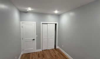 92 E 25TH St 1, Bayonne, NJ 07002