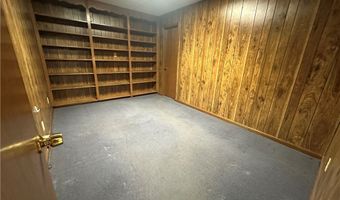 5 Th St NE, Aliceville, AL 35442