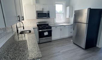 27 E 46TH St 3, Bayonne, NJ 07002