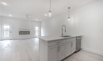 2707 SW Livingston Sq 1, Bentonville, AR 72713