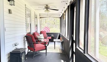 12 Nathaniel Dr, Amherst, NH 03031