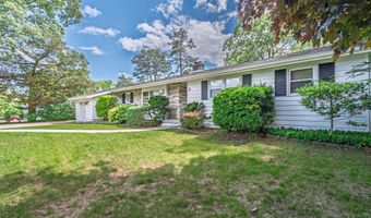 9 Cordova Dr, Absecon, NJ 08201