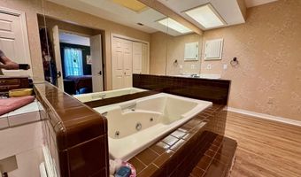 14 Eastgate Ct, Brandon, MS 39042