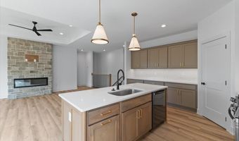 1112 2nd St NE, Altoona, IA 50009