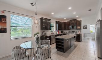 360 HOPE BAY Loop, Apollo Beach, FL 33572