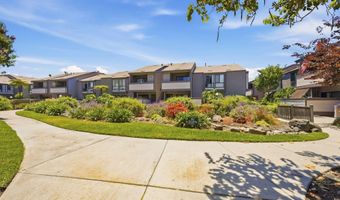 9289 Village Glen Dr 118, San Diego, CA 92123