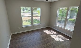 904 Jefferson St E, Sulphur Springs, TX 75482