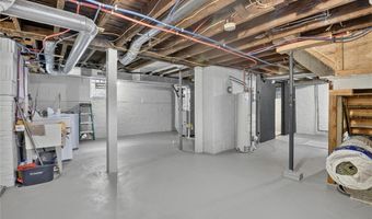 405 Silver St, Akron, OH 44303