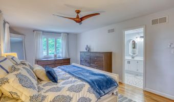 7 PIERSON Dr, Hockessin, DE 19707