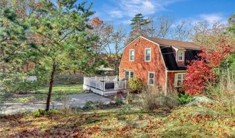 89 Narrow Ln, Charlestown, RI 02813