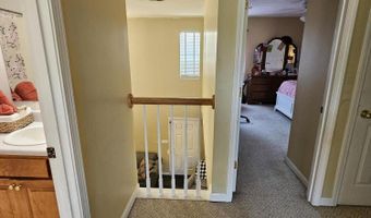 1611 Hollister Dr, Alcoa, TN 37701