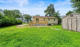 28 Wesleyan Ave, Warwick, RI 02886