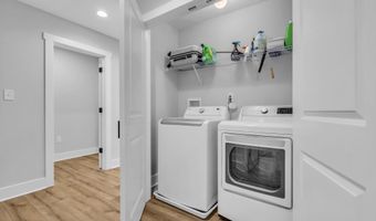 400 Anchor Ave, Beachwood, NJ 08722