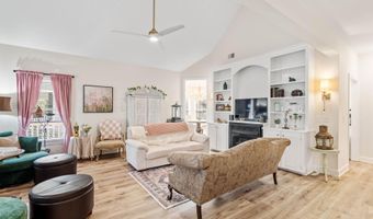 7 Holbrook Dr, Beaufort, SC 29902