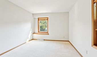750 Engelhart Dr, Madison, WI 53713
