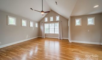 2400 Commonwealth Ave, Charlotte, NC 28205