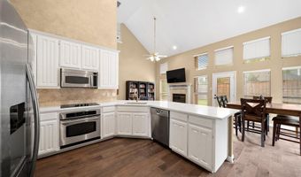 14633 Lakecrest Dr, Addison, TX 75001