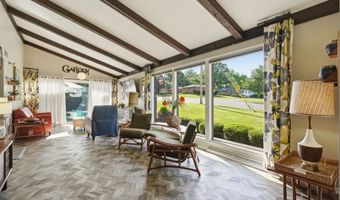 1155 Romayne Dr, Akron, OH 44313