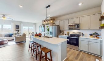 3401 Dreusicke Dr, Coralville, IA 52241
