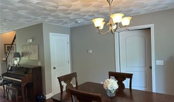 7 Hidden Meadows Dr, Charlestown, RI 02813