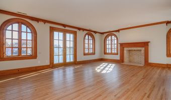 12 Runkenhage Rd, Darien, CT 06820