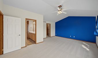 2514 SW Ridgeway Ct, Ankeny, IA 50023