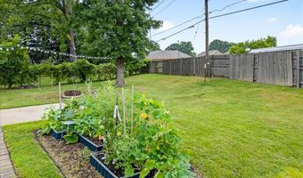 6333 Sheppard Dr, Affton, MO 63123