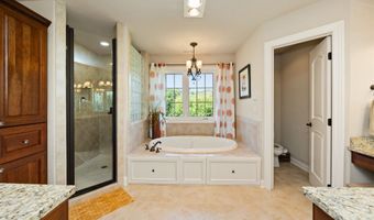 4108 NE Hillcrest Ct, Ankeny, IA 50021