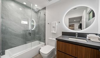 16105 Clear Oak Dr, Encino, CA 91436