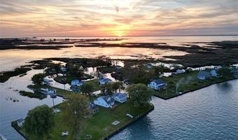 8395 N Channel Bas, Algonac, MI 48001