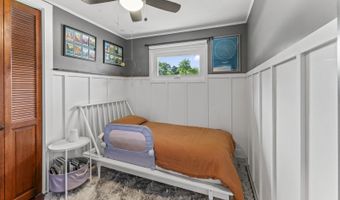 90 E White Oak St, Arlington Heights, IL 60005
