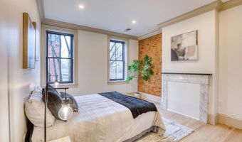 16 Chestnut St, Boston, MA 02129