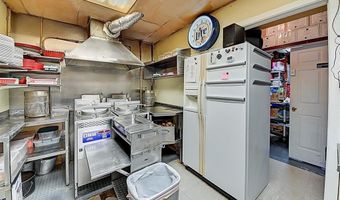 107 N Main Ave, Alburnett, IA 52202