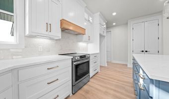 408 Dutton Ct, Barling, AR 72923