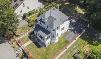 24 Livingston Ave, Andover, NJ 07801