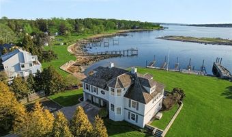 9 Hope St, Bristol, RI 02809